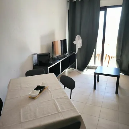 4 Personnes Sea View Pool